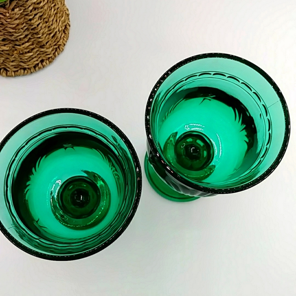HOLIDAYS! 2 Green Ornate Goblets on pedestal. - Picture 2 of 6
